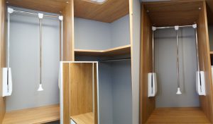 nowoczesne szafy w kolorze drewna